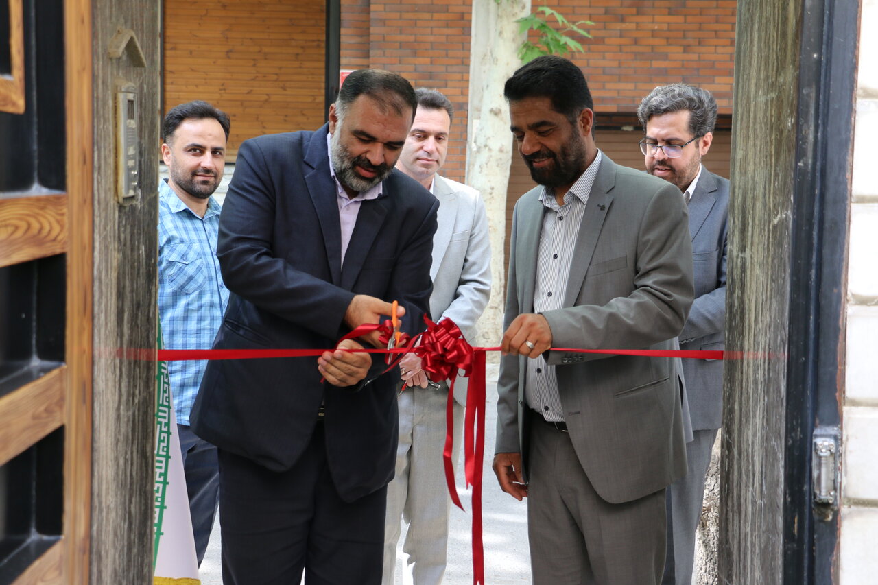 «سالن مطالعه نخبگان ایران» در کرج افتتاح شد