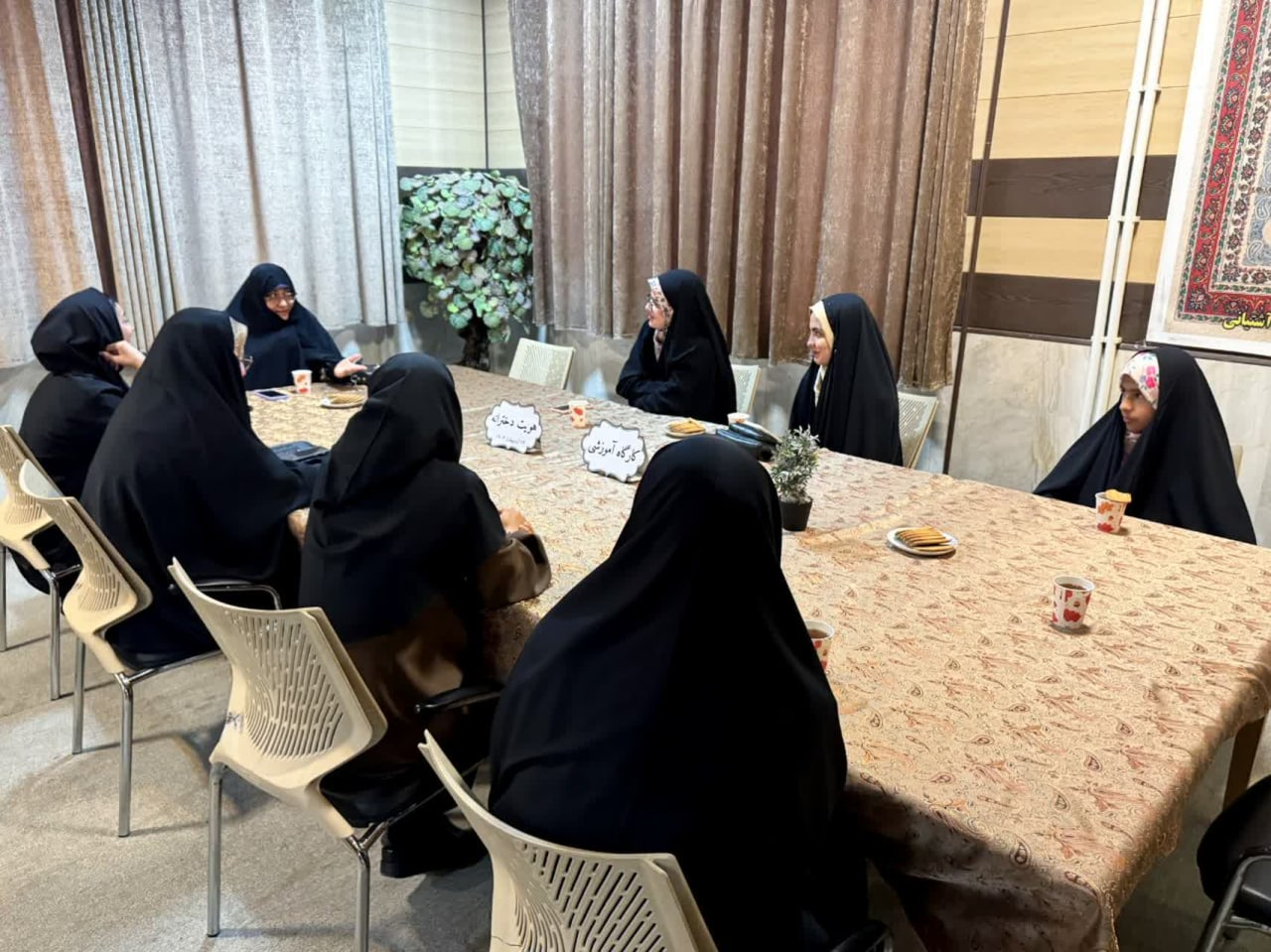 گرامیداشت دهه کرامت در کتابخانههای عمومی استان مرکزی