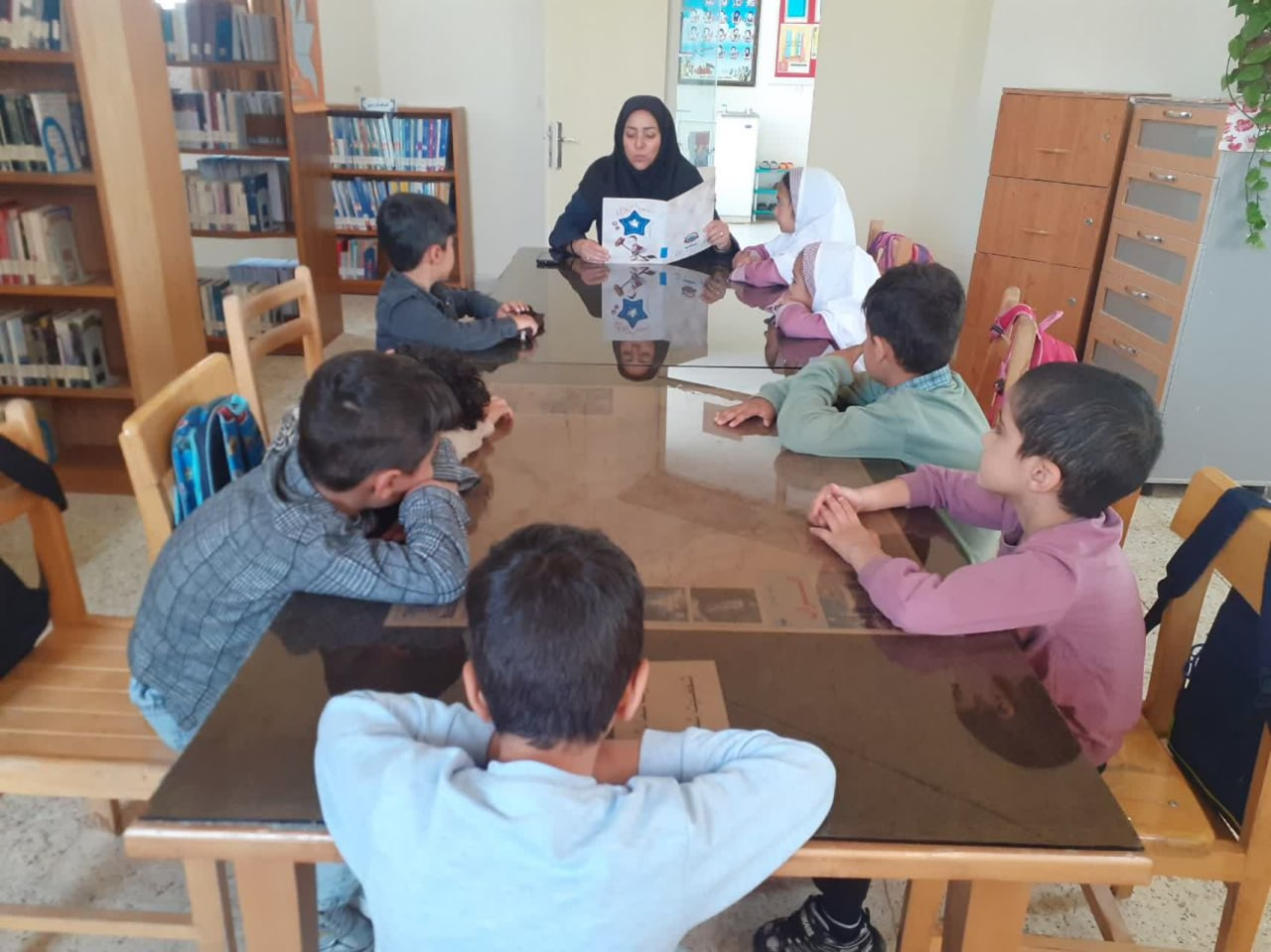 گرامیداشت دهه کرامت در کتابخانه‌های عمومی استان مرکزی