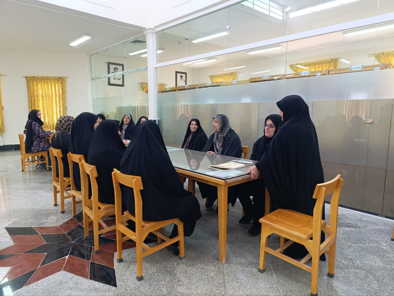 گرامیداشت دهه کرامت در کتابخانههای عمومی استان مرکزی