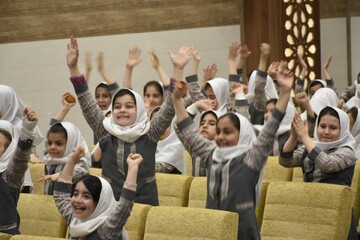 مرحله استانی سومین دوسالانه قصه گویی «نهال امید» آذربایجان شرقی