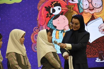 مرحله استانی سومین دوسالانه قصه گویی «نهال امید» آذربایجان شرقی