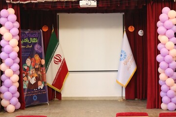 اختتامیه سومین دوسالانه جشنواره قصه گویی «نهال امید» استان سمنان