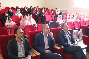 اختتامیه سومین دوسالانه جشنواره قصه گویی «نهال امید» استان سمنان