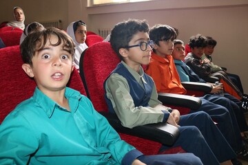 اختتامیه سومین دوسالانه جشنواره قصه گویی «نهال امید» استان سمنان