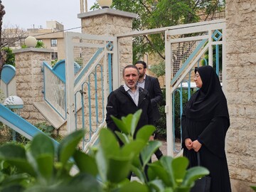 بازدید سرپرست دفتر بودجه و منابع درآمدی نهاد کتابخانه های عمومی کشور