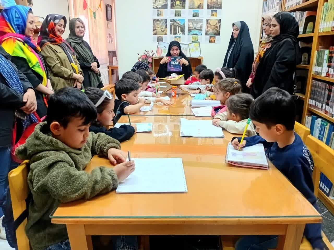 رونق چشمگیر کتابخوانی در کتابخانههای عمومی استان مرکزی