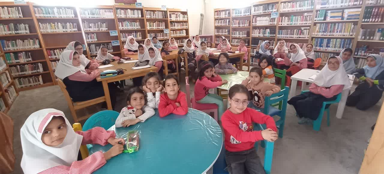 گرامیداشت دهه کرامت در کتابخانههای عمومی استان مرکزی