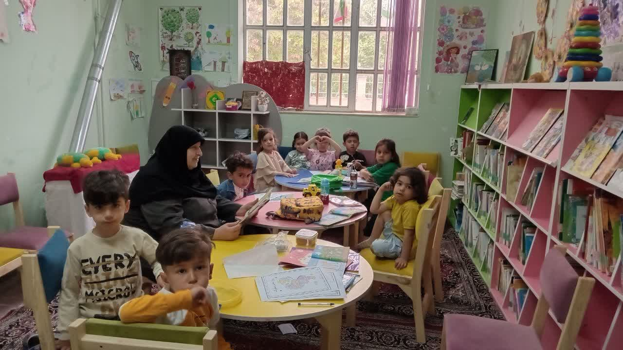 رونق چشمگیر کتابخوانی در کتابخانههای عمومی استان مرکزی