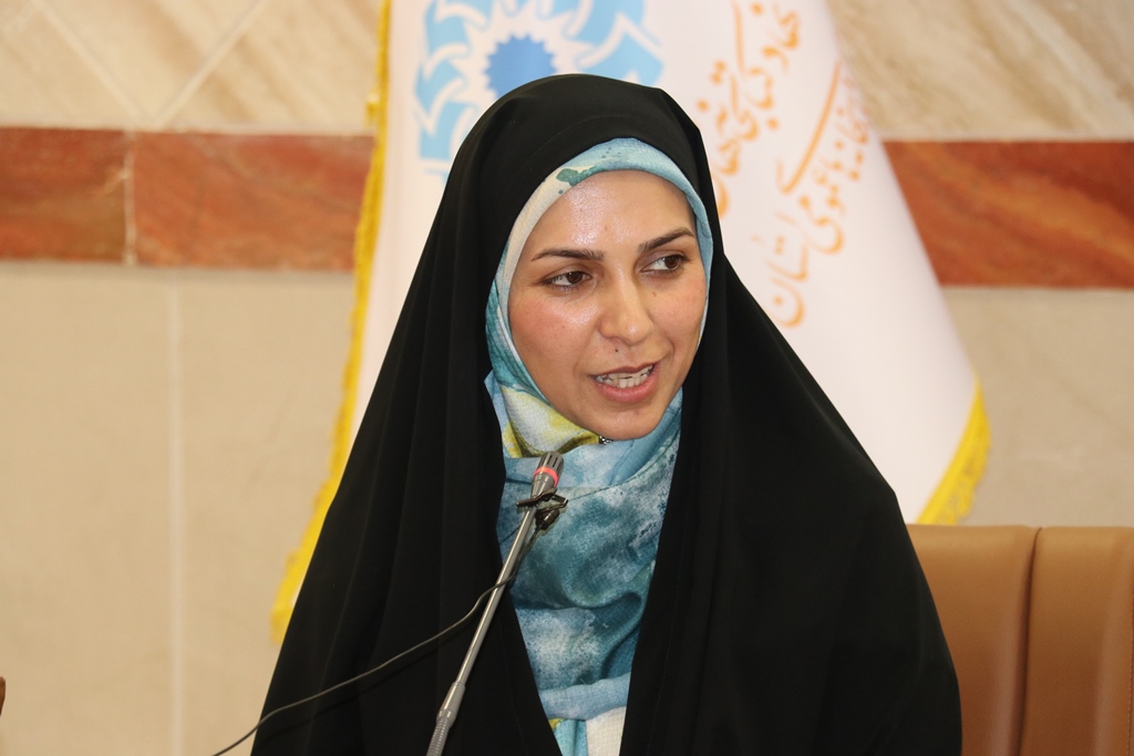 نشست شعرخوانی «کریمانه» به همت محفل ادبی رواق ادب اداره کل کتابخانه های عمومی خراسان رضوی برگزار شد