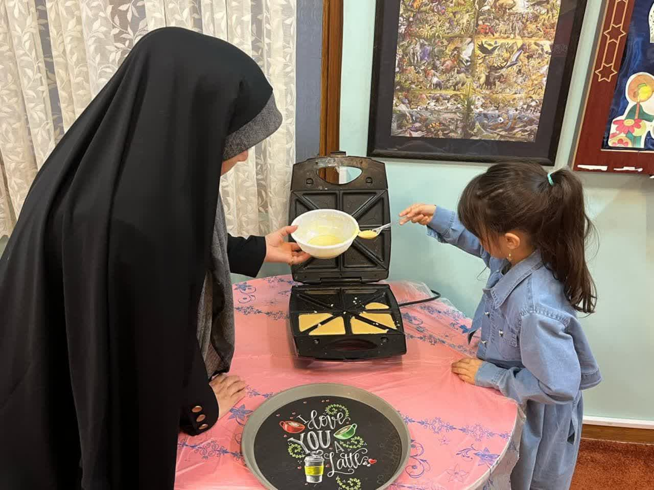 عطر کرامت رضوی در کتابخانه‌های عمومی استان مرکزی پیچید