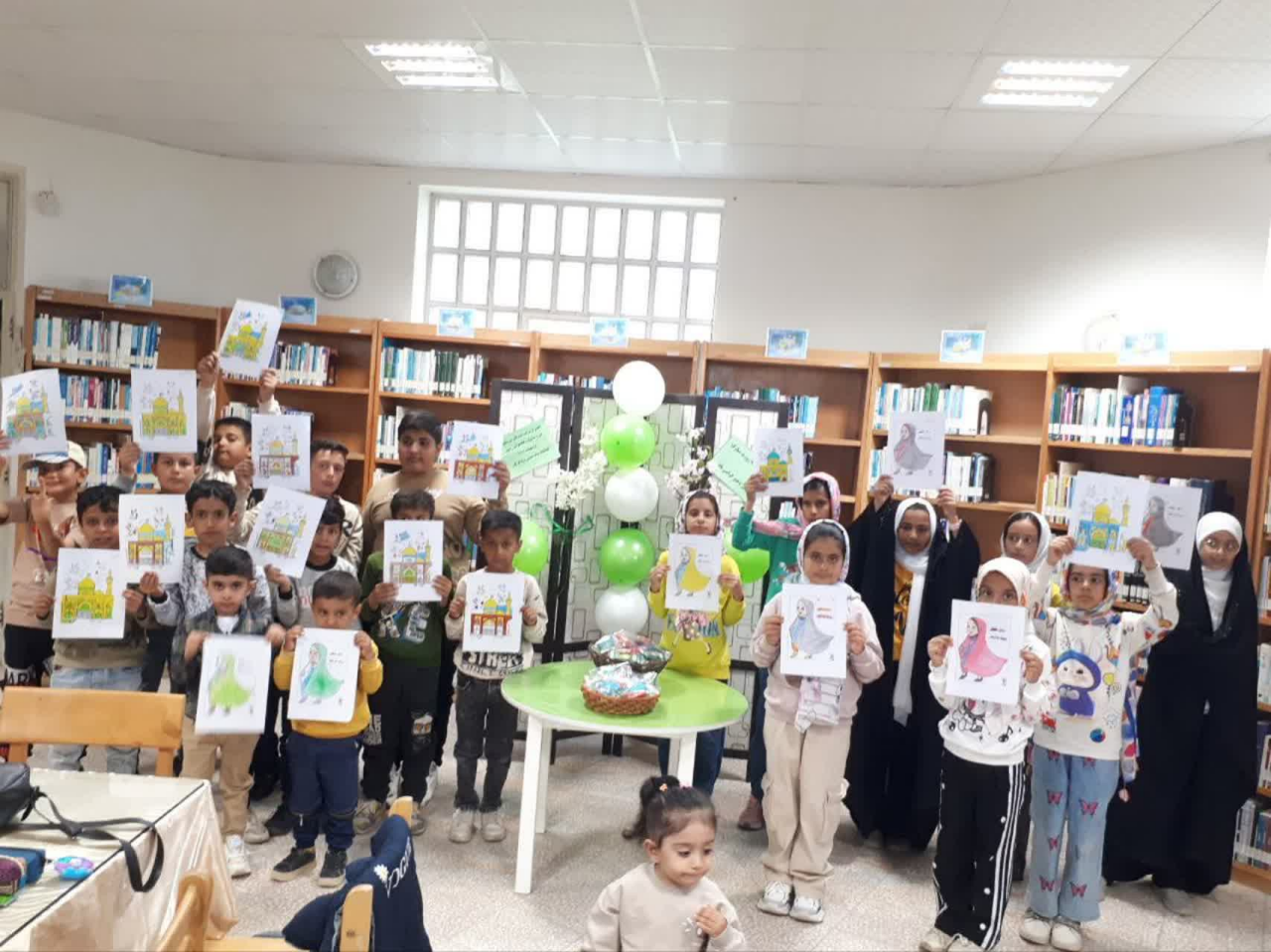 عطر کرامت رضوی در کتابخانه‌های عمومی استان مرکزی پیچید