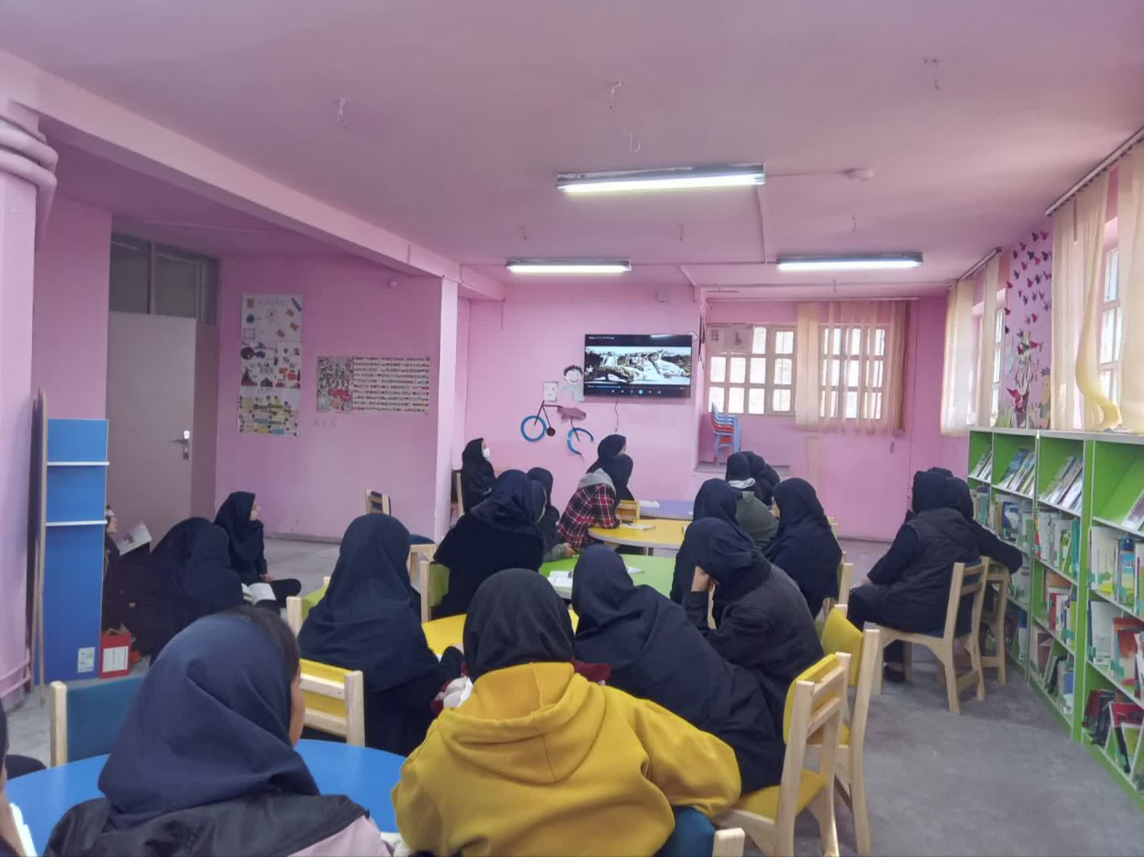 رونق چشمگیر کتابخوانی در کتابخانههای عمومی استان مرکزی