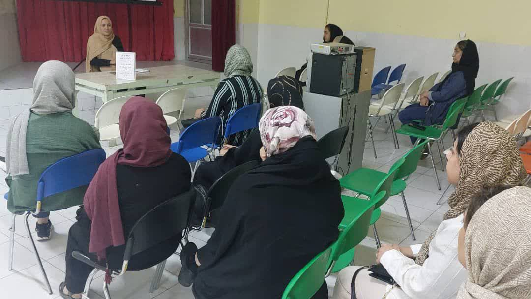 عطر کرامت رضوی در کتابخانه‌های عمومی استان مرکزی پیچید