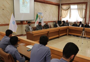 نشست شعرخوانی «کریمانه» به همت محفل ادبی رواق ادب اداره کل کتابخانه های عمومی خراسان رضوی