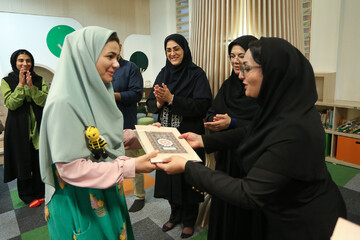 اختتامیه سومین دوسالانه جشنواره قصه گویی «نهال امید»  در قزوین