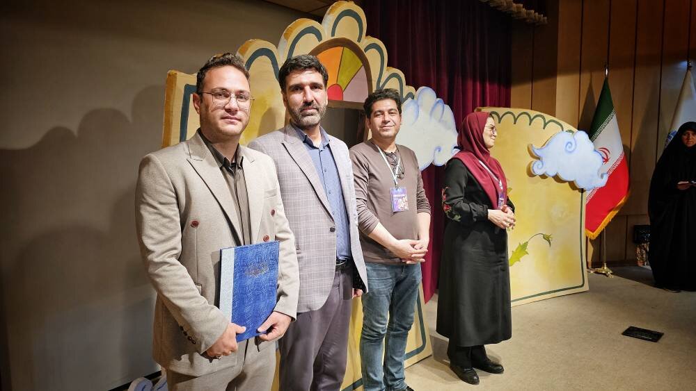 مرحله استانی سومین دوسالانه قصه گویی نهال امید در زنجان به کار خود پایان داد