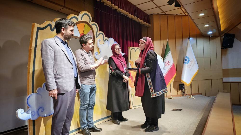 مرحله استانی سومین دوسالانه قصه گویی نهال امید در زنجان به کار خود پایان داد