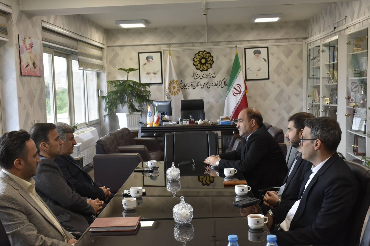 دیدار مدیران کل کتابخانههای عمومی و فرهنگ و ارشاد اسلامی آذربایجان شرقی