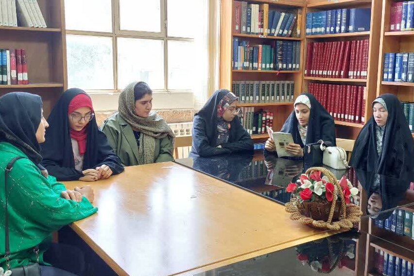 جمع خوانی کتابخانه مقدسی محلات