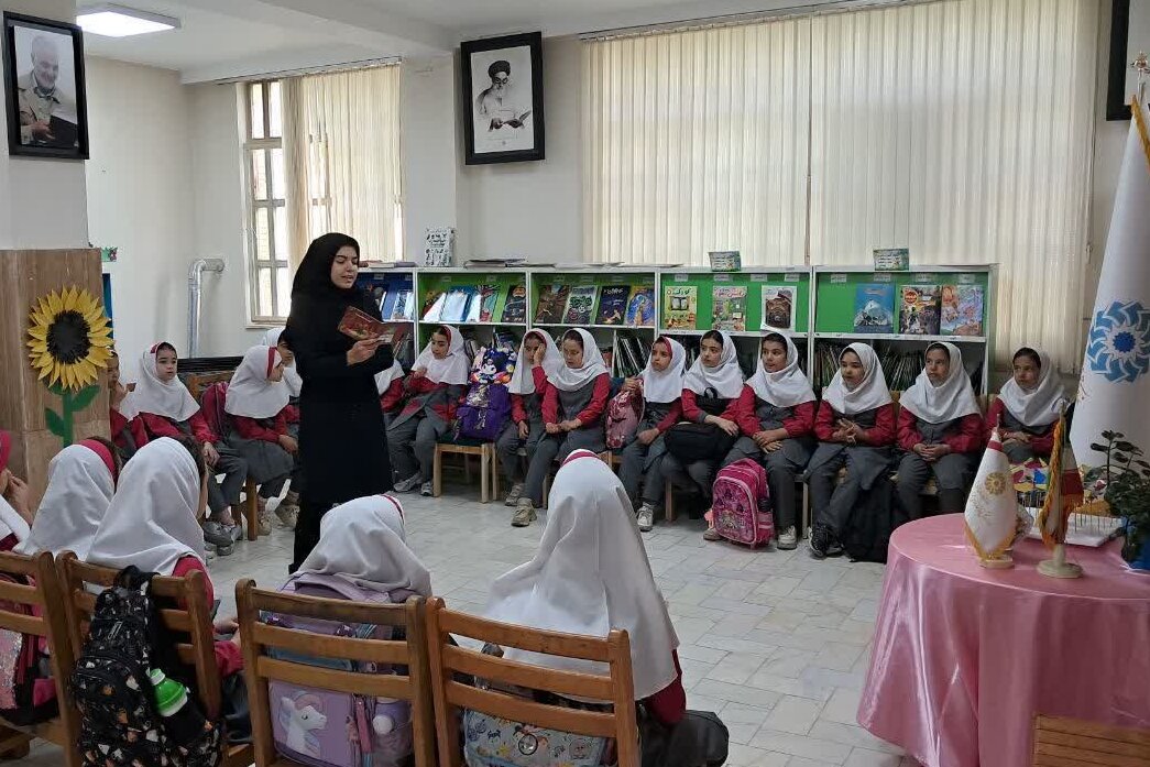 روز دختر کتابخانه شهید امیری شازند