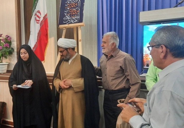 برگزیدگان جشنواره کتابخوانی رضوی در دامغان تجلیل شدند