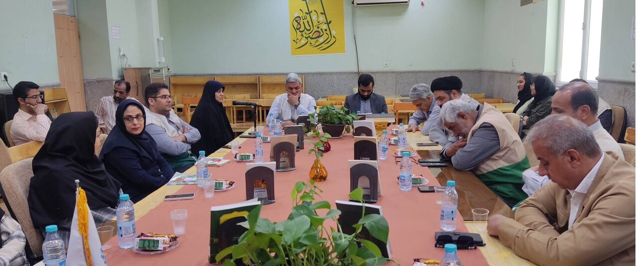 جلسه پاتوق کتاب در کتابخانه آیتالله کفعمی برگزار شد