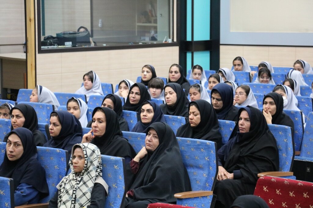 برگزیدگان سومین جشنواره دوسالانه قصه گویی «نهال امید» کرمان معرفی شدند