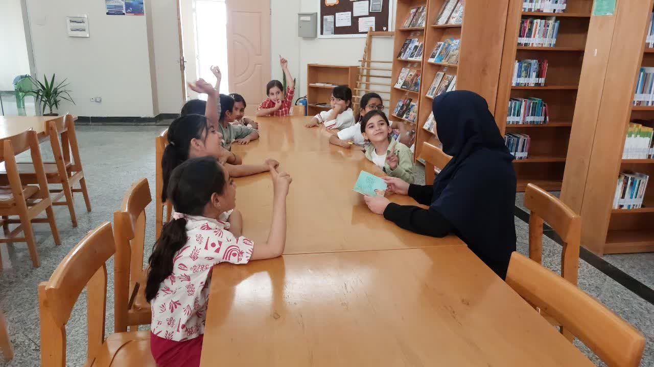 بزرگداشت میلاد امام رضا(ع) در کتابخانه‌های عمومی استان مرکزی