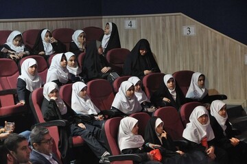 آیین اختتامیه سومین دوسالانه قصه گویی «نهال امید» استان گیلان