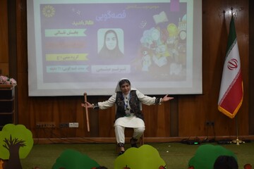 رقابت استانی سومین دوره جشنواره قصه گویی نهال امید در استان فارس