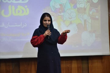 رقابت استانی سومین دوره جشنواره قصه گویی نهال امید در استان فارس