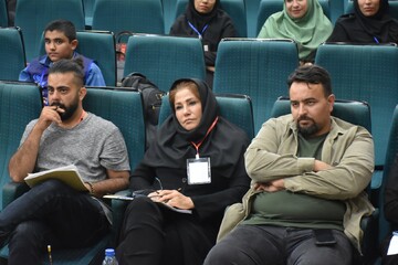 رقابت استانی سومین دوره جشنواره قصه گویی نهال امید در استان فارس