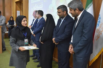 اختتامیه سومین جشنواره قصه‌گویی نهال امید در فارس