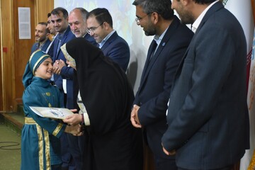 اختتامیه سومین جشنواره قصه‌گویی نهال امید در فارس