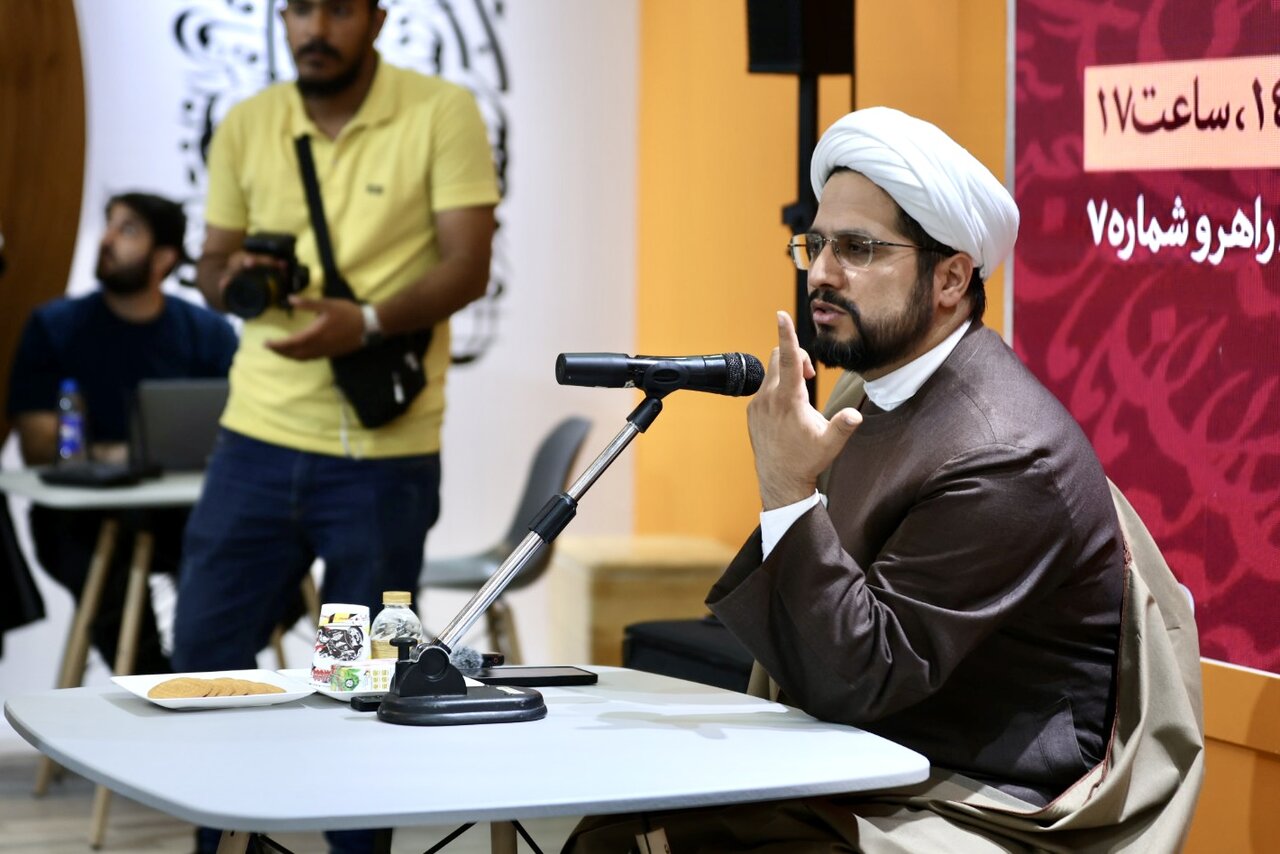تربیت انسان انتخاب‌گر؛ لازمه تفکیک کتابخوانی از فضای مجازی