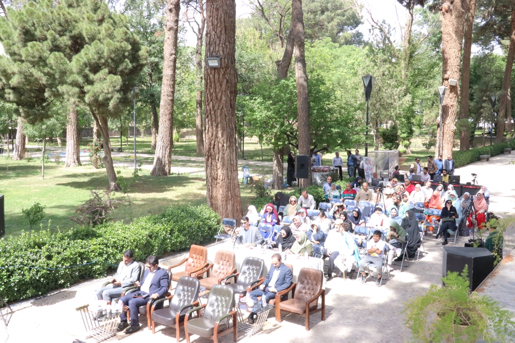 ۱۳ برگزیده سومین دو سالانه قصه گویی «نهال امید» خراسان رضوی معرفی شدند