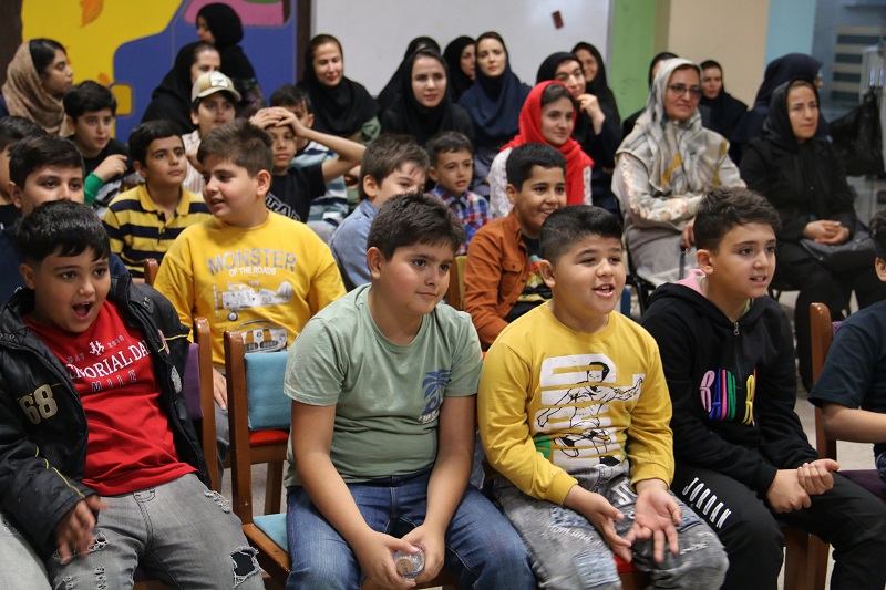 مرحله استانی سومین دوسالانه قصه گویی نهال امید در سنندج برگزار شد