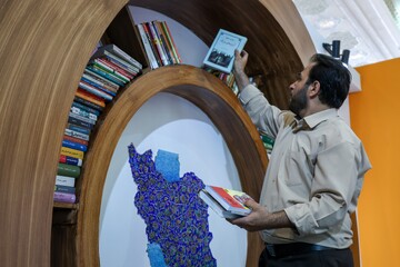 غرفه نهاد کتابخانه های عمومی کشور در سی وششمین نمایشگاه بین المللی کتاب تهران