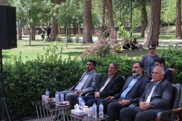آیین اختتامیه استانی سومین دو سالانه قصه گویی نهال امید در آرامگاه عطار نیشابوری