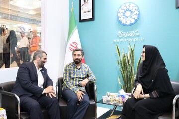 آزاده نظربلند - مهدی رمضانی - محمدخلج - روز دوم حضور نهاد کتابخانه های عمومی کشور در سی و ششمین نمایشگاه بین المللی کتاب تهران