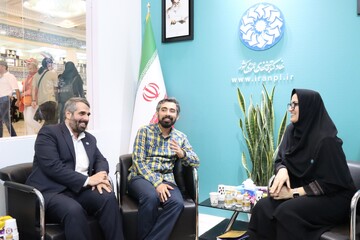 آزاده نظربلند - مهدی رمضانی - محمدخلج - روز دوم حضور نهاد کتابخانه های عمومی کشور در سی و ششمین نمایشگاه بین المللی کتاب تهران