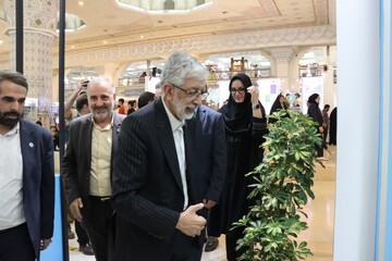 غلامعلی حداد عادل - روز دوم حضور نهاد کتابخانه های عمومی کشور در سی و ششمین نمایشگاه بین المللی کتاب تهران