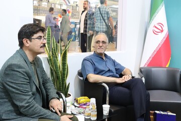 فریدون عموزاده خلیلی - سیامک محبوب - روز دوم حضور نهاد کتابخانه های عمومی کشور در سی و ششمین نمایشگاه بین المللی کتاب تهران