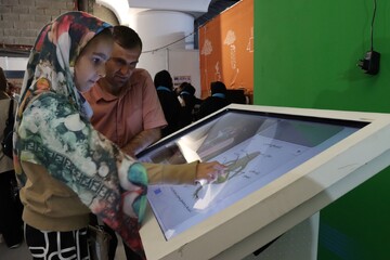 فعالیت های غرفه «کتابخانه عمومی ایران» در بخش کودک و نوجوان نمایشگاه کتاب