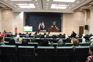 جشن بزرگ گرامیداشت مقام معلم در کتابخانه مرکزی یزد برگزار شد