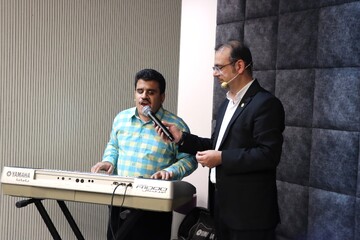 جشن بزرگ گرامیداشت مقام معلم در کتابخانه مرکزی یزد برگزار شد