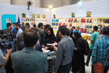 مروری بر رویدادهای روز سوم غرفه نهاد در نمایشگاه کتاب