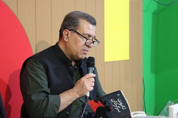 نشست با حمیدرضا شاه آبادی در غرفه کودک سی و ششمین نمایشگاه کتاب تهران