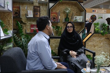 بازدید دبیرکل نهاد از غرفه ناشران در روز چهارم نمایشگاه کتاب